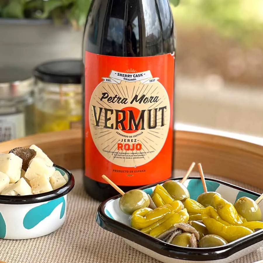 Vermut en bandeja