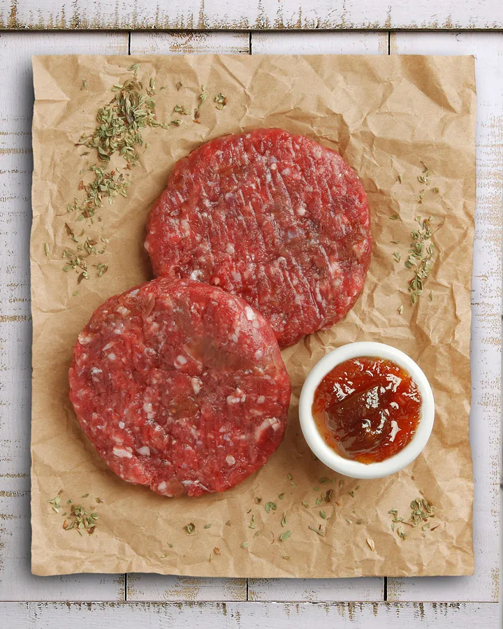 Hamburguesa con cebolla caramelizada