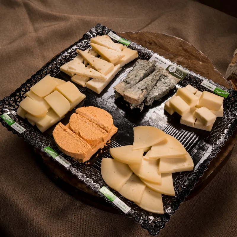 BANDEJA DE QUESOS ASTURIANOS PARA 4 PERSONAS