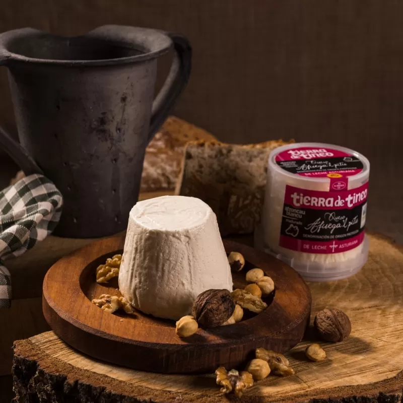 QUESO AFUEGA'L PITU DOP ATRONCADO BLANCO (300 g.)