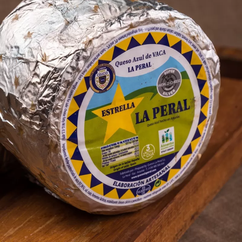 QUESO ASTURIANO SEMI-AZUL "LA PERAL" DE ILLAS ( 750 grs.)