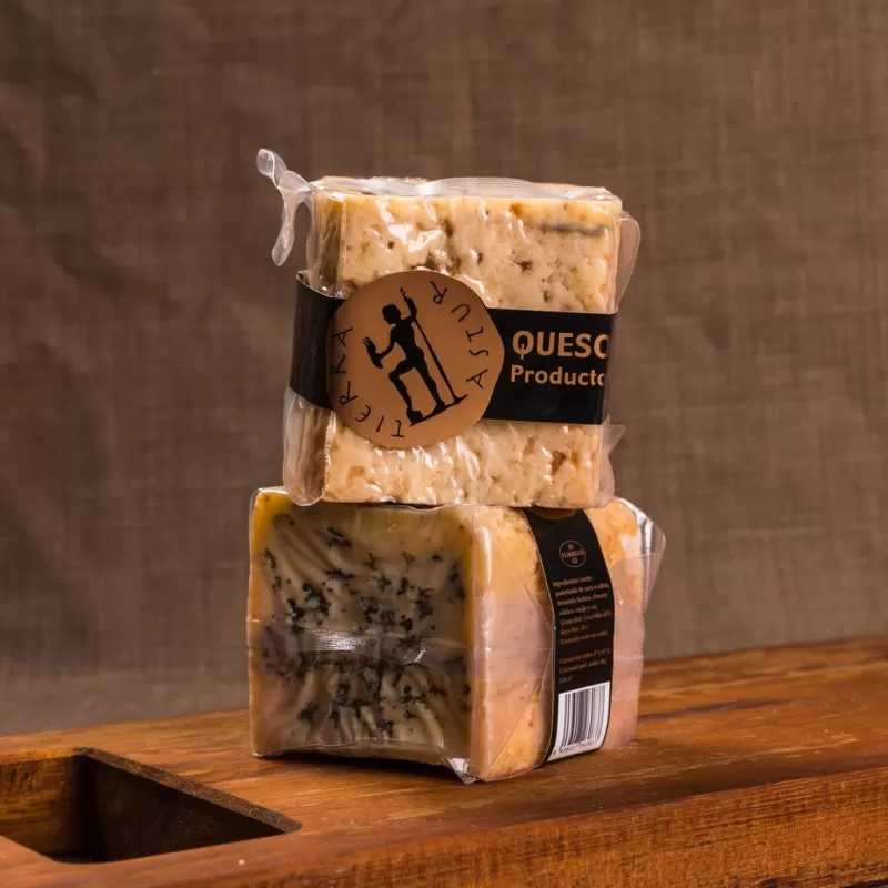 QUESO AZUL DE VACA Y CABRA CUBICO (500 Grs.)
