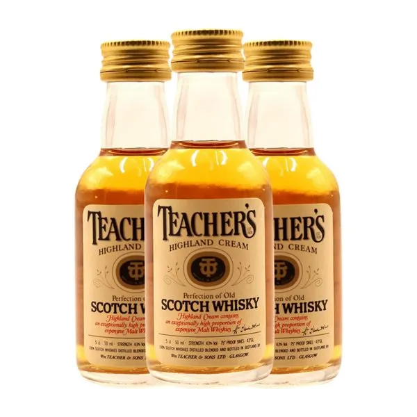 Whisky Blended Suntory Teacher's Botellín Miniatura 5 cl Ejemplar Coleccionista No Apto para Consumo (Caja de 3 unidades)